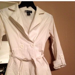 White light weight double breasted trench
